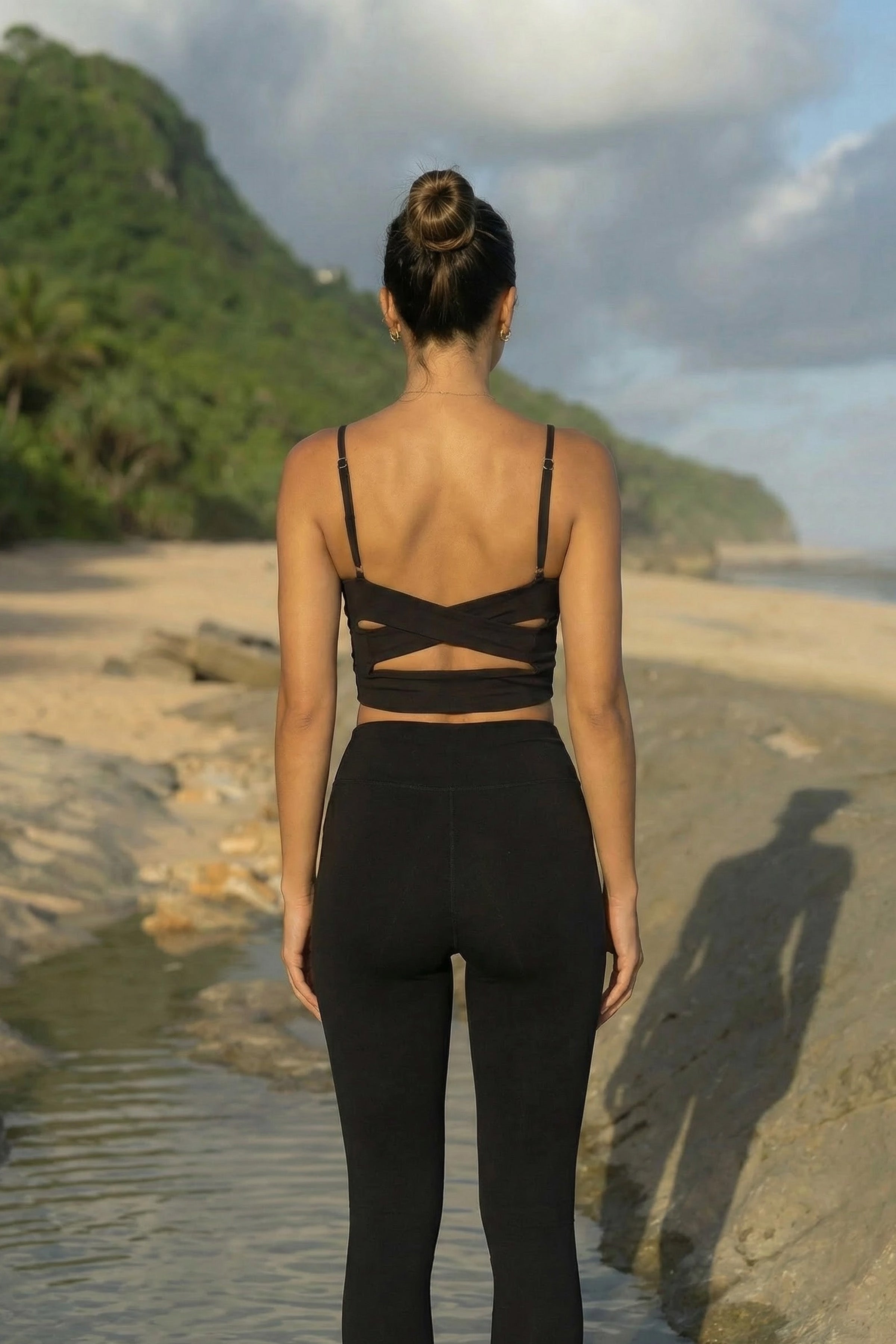 Square-Neck Cross-Back Sports Bra